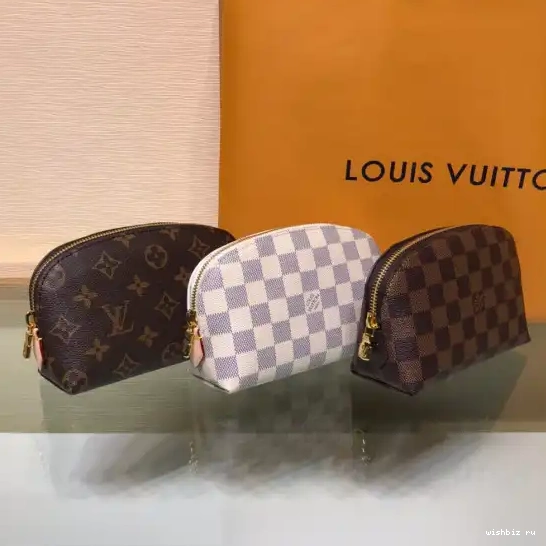 WIS VUITTON COSMETIC POUCH LOUIS 0508